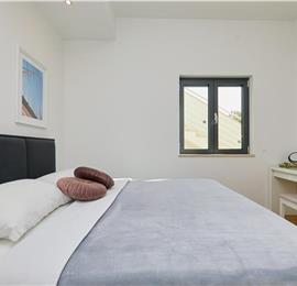 6 Bedroom Seafront Villa with Pool near Slano, Sleeps 12-14